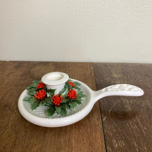 Colonial Candle Co. VTG‎ ceramic candle holder intricate holly & berries detail - Picture 1 of 9